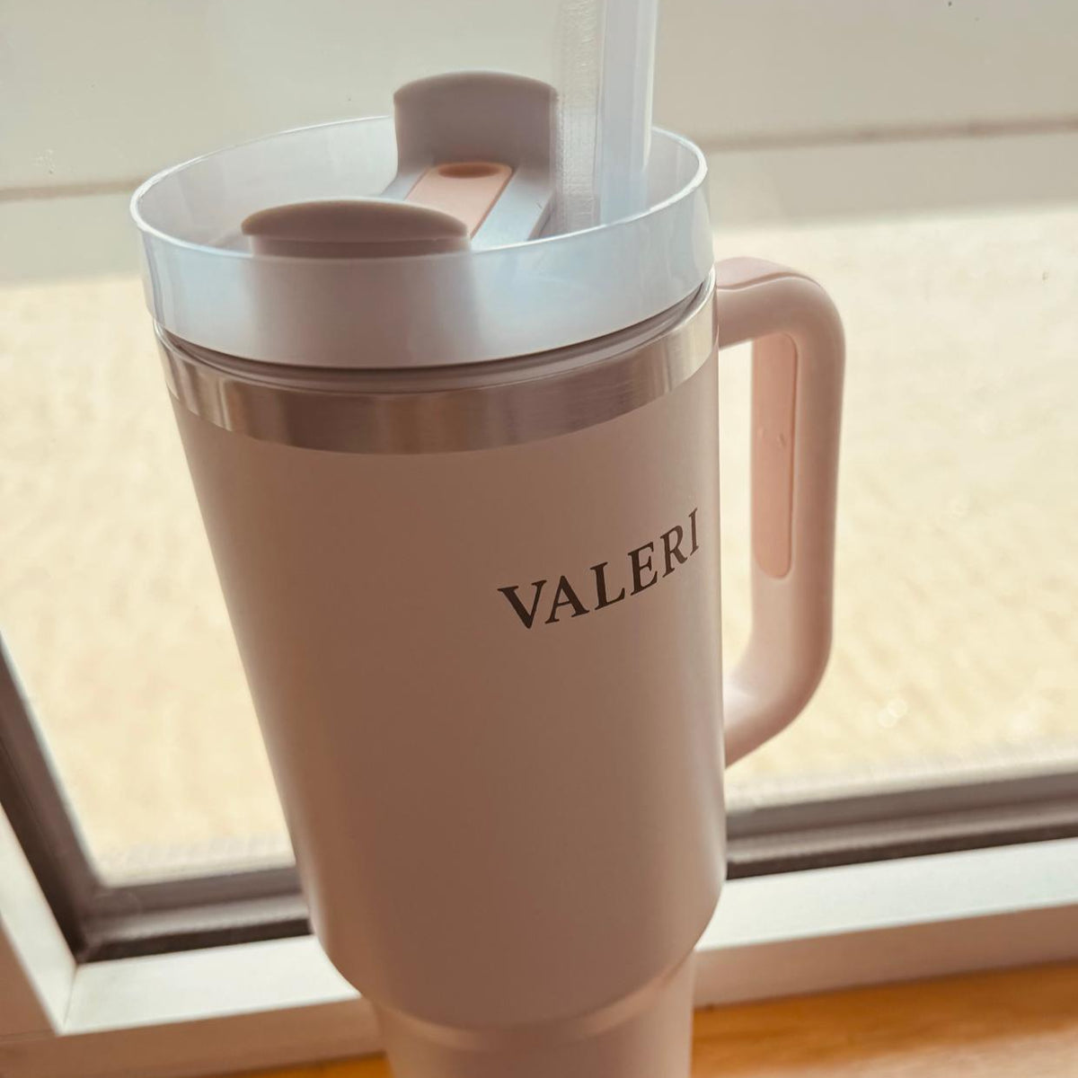 VALERI 40oz Leakproof Travel Tumbler with Straw & Handle